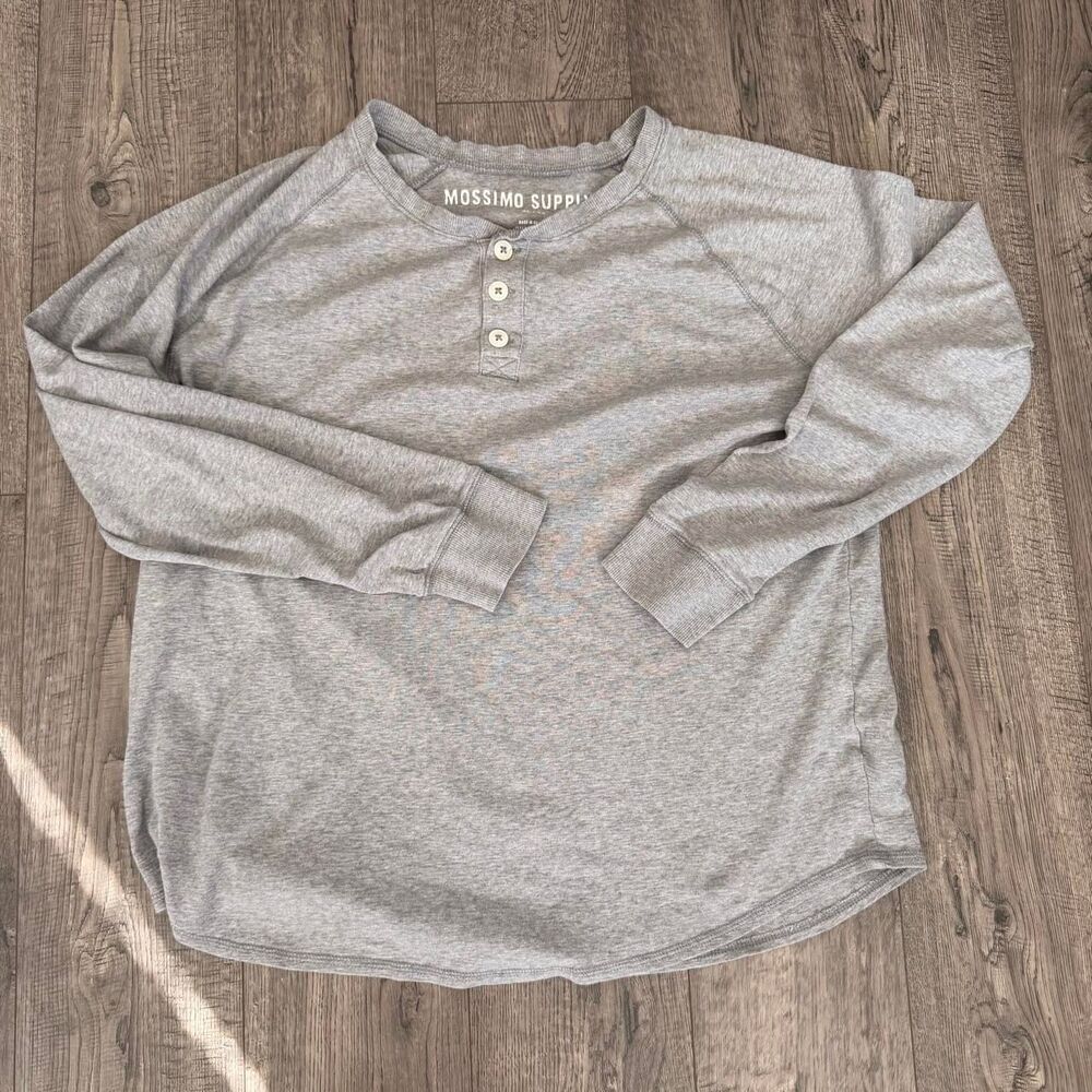 Mossimo Men's Grey Shirt